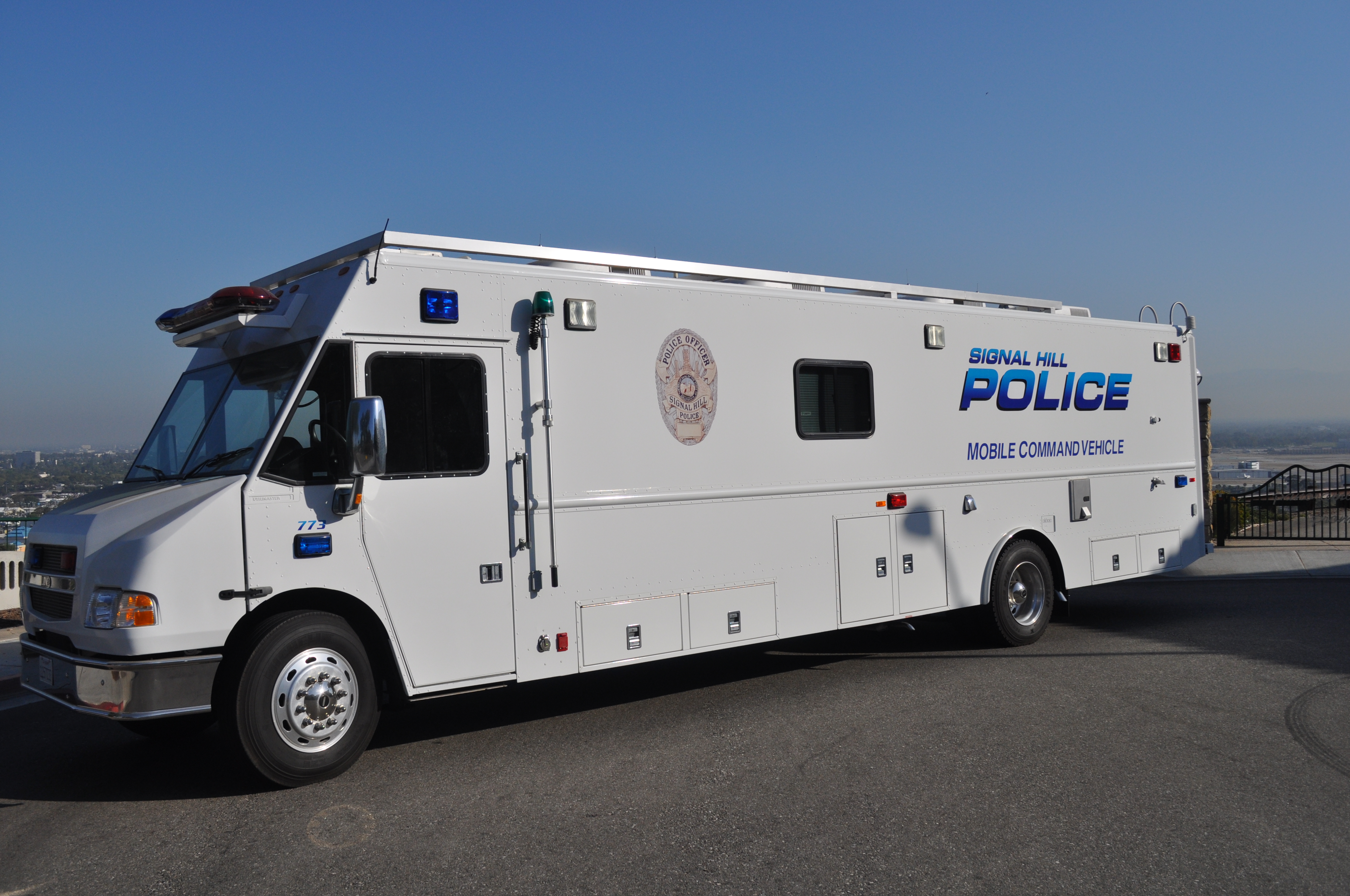 Mobile command vehicle